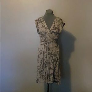 The Gap Gray flowered wrap dress